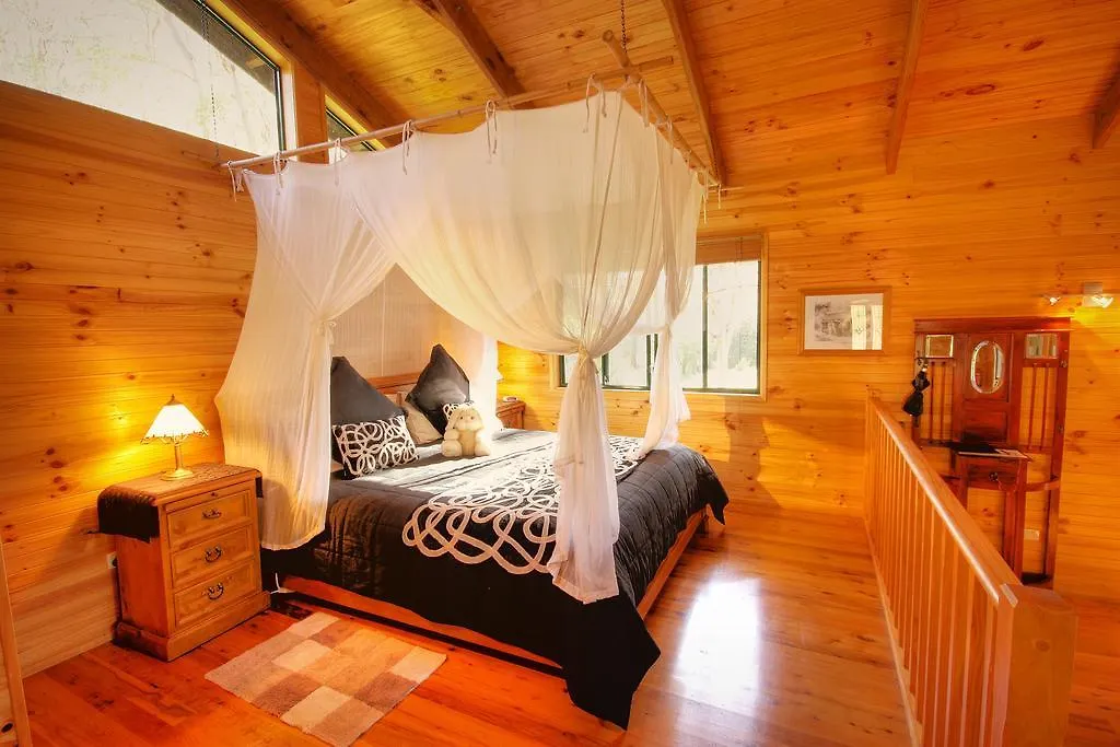 Ravensbourne Forest Chalets Helidon Australia